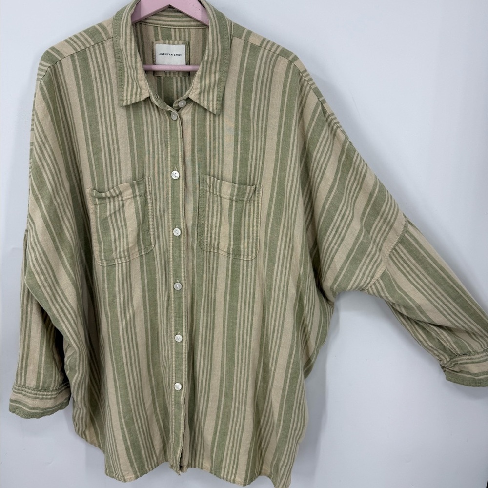 American Eagle Outfitters linen blend oversized relaxed-fit button-up shirt M